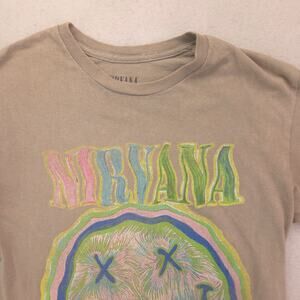 Nirvana Band Casual Crew Neck Graphic Shirt Adult Mens Size Small S Gray